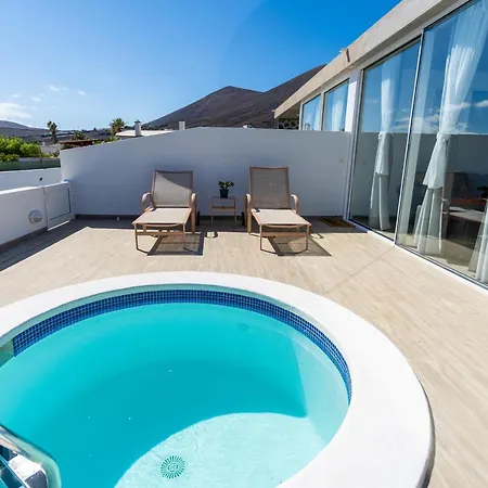 Bene Lanzarote فندق مبيت وإفطار La Asomada (Lanzarote)
