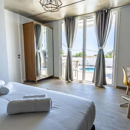 Bene Lanzarote فندق مبيت وإفطار